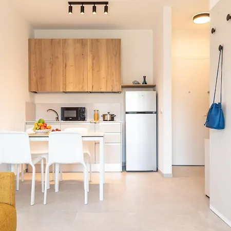 One Life * ביביונה