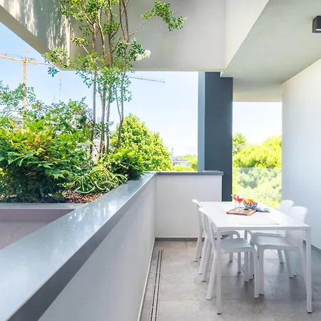 One Life דירה ביביונה