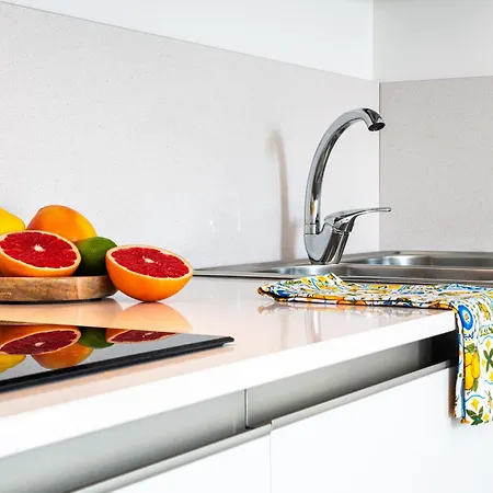 One Life * ביביונה