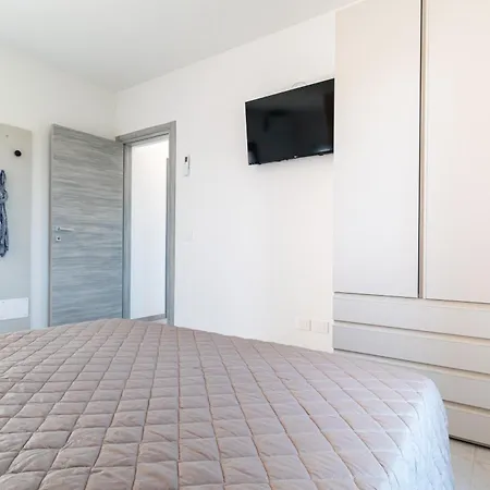 One Life * ביביונה