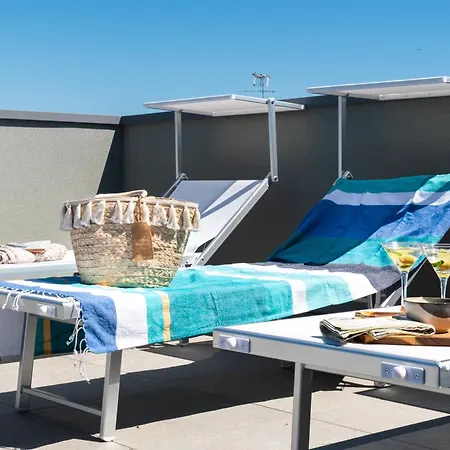 One Life Apartment *